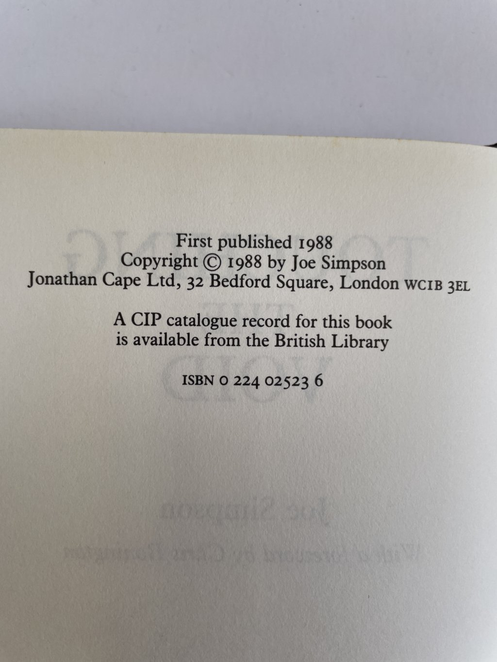 joe simpson touching the void first edition2