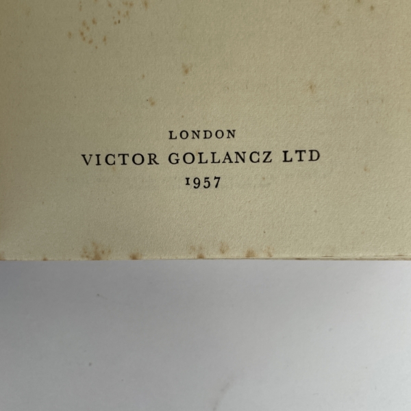 daphne du maurier the scapegoat first 2