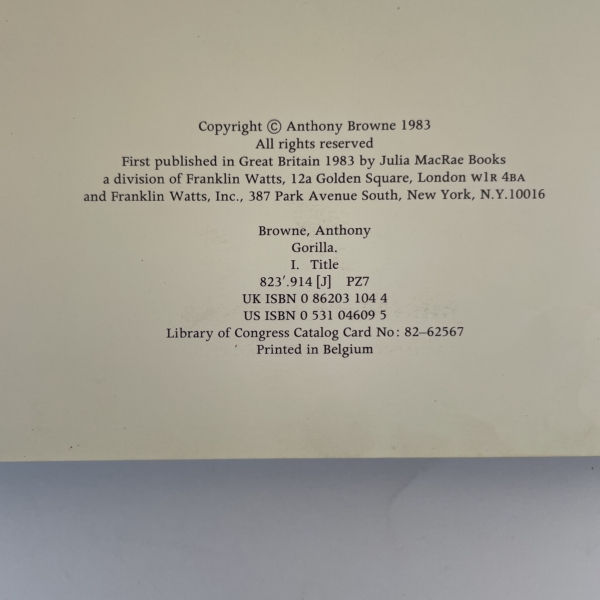 anthony browne gorilla first edition2