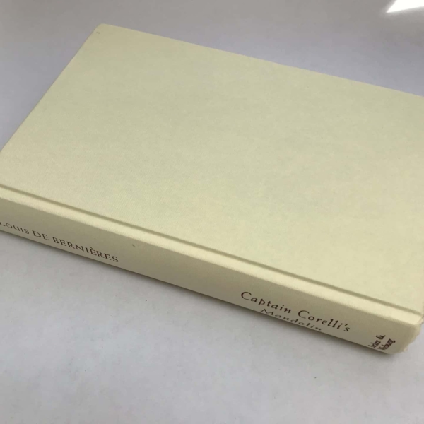 louis de bernieres captain corellis mandolin first ed3
