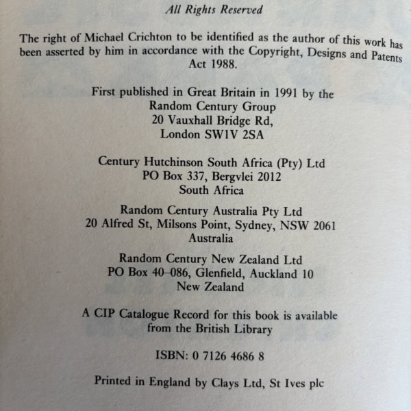 michael crichton jurassic park first edition2