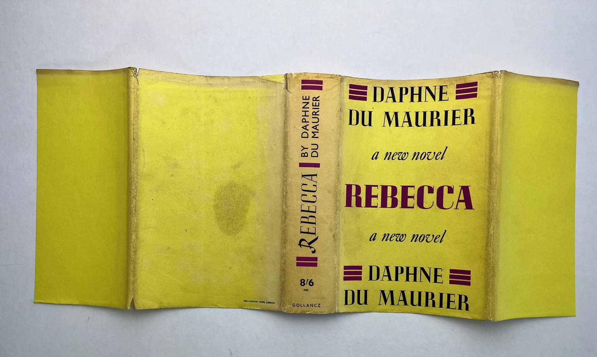 daphne du maurier rebecca first4