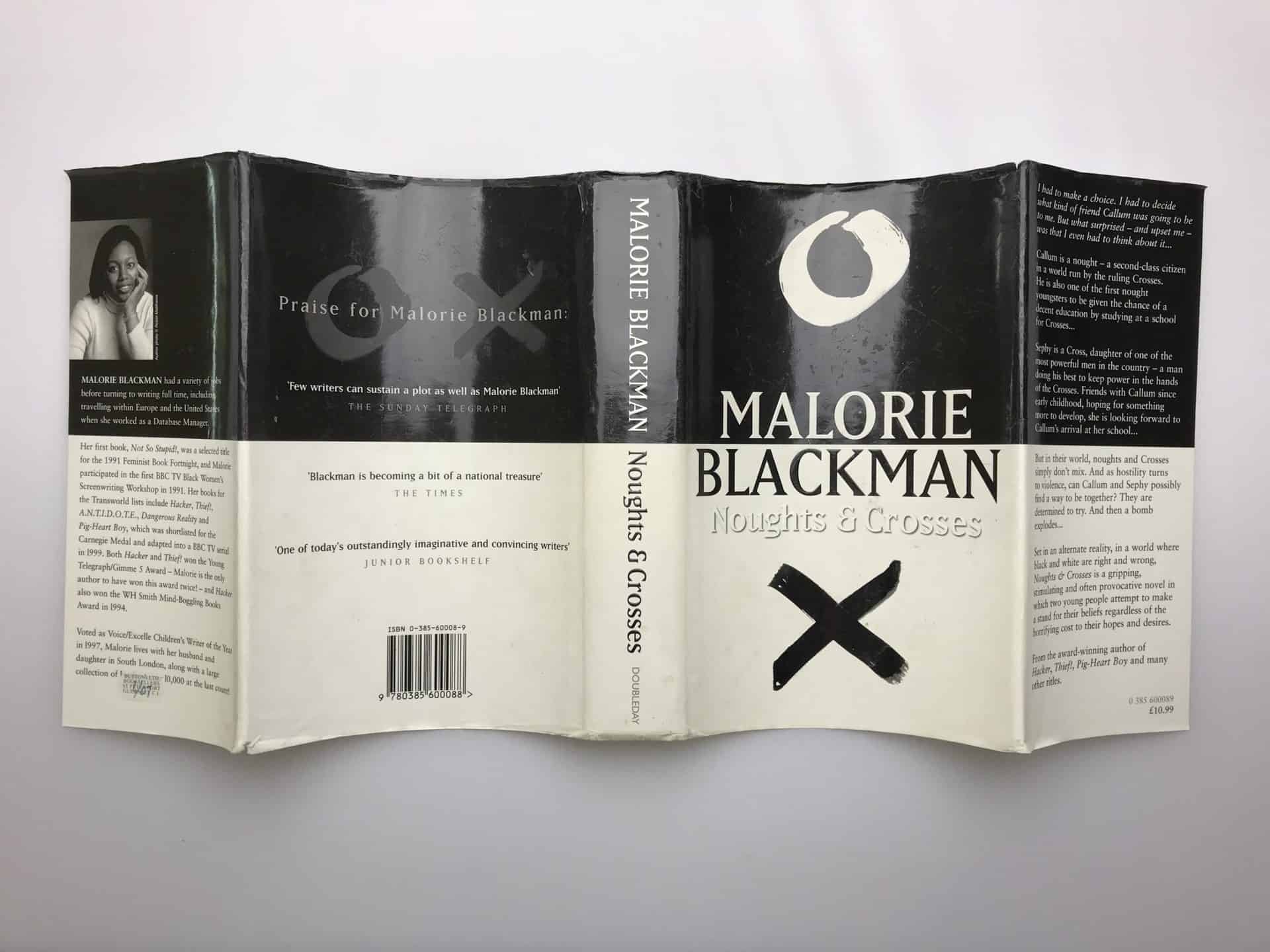 malorie blackman noughts and crosses order
