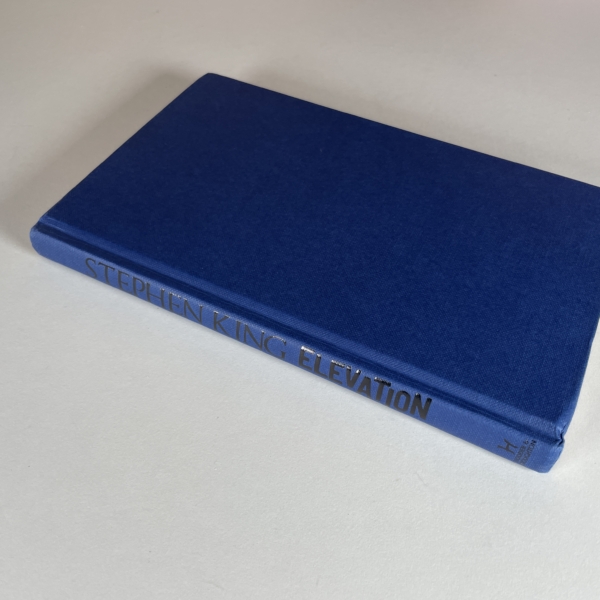 stephen king elevation first uk edition3