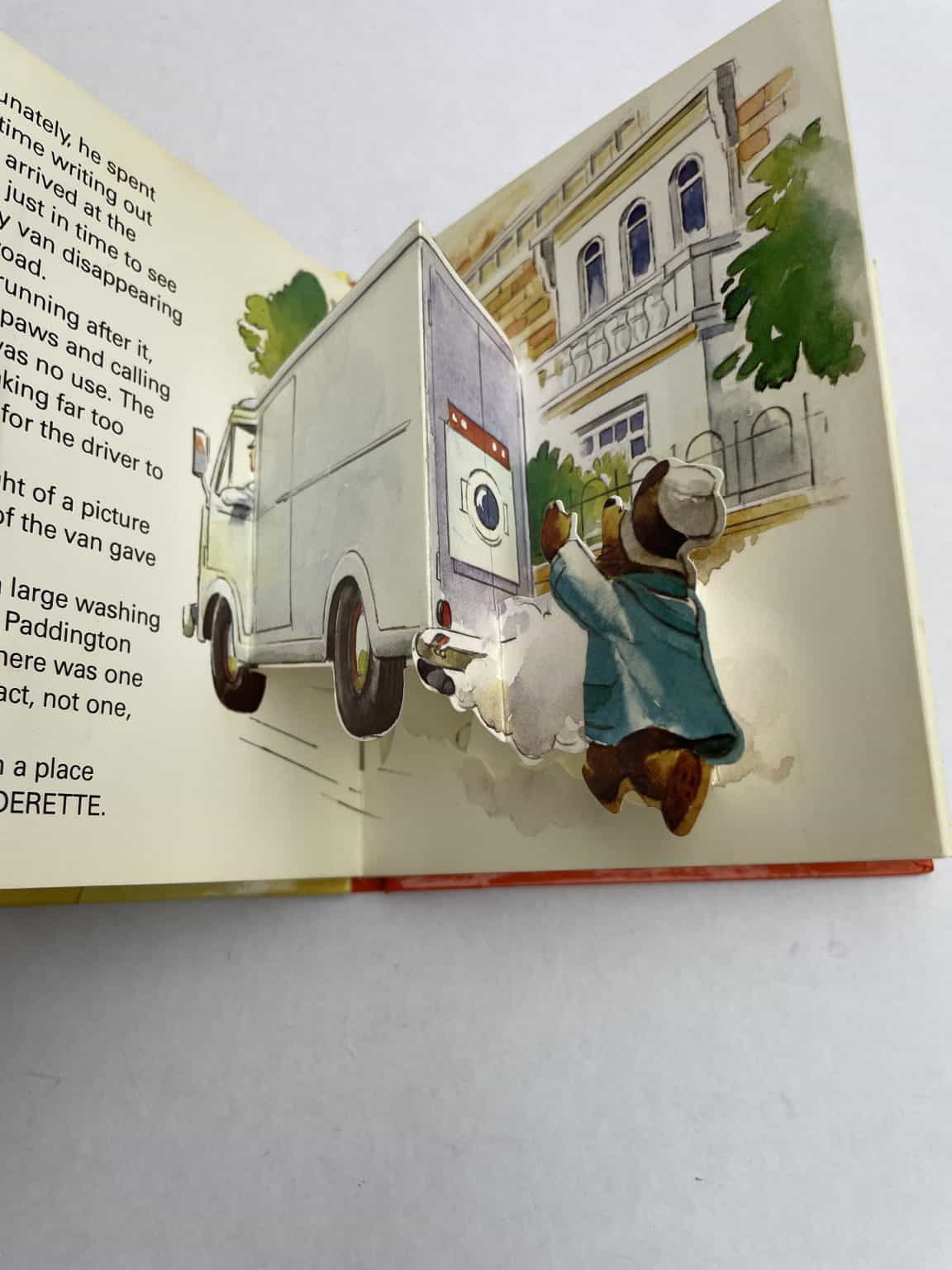 michael bond paddington at the laundarette first ed3