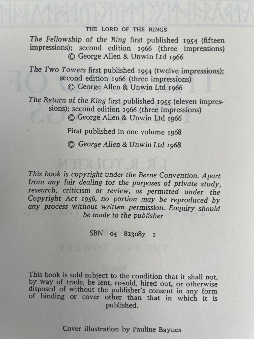 jrr tolkien the lord of the rings first paperback2