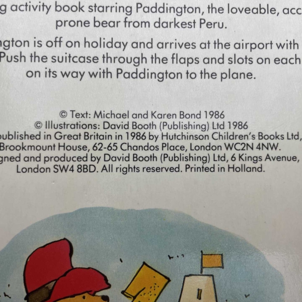 michael bond paddington at the airport first edition2