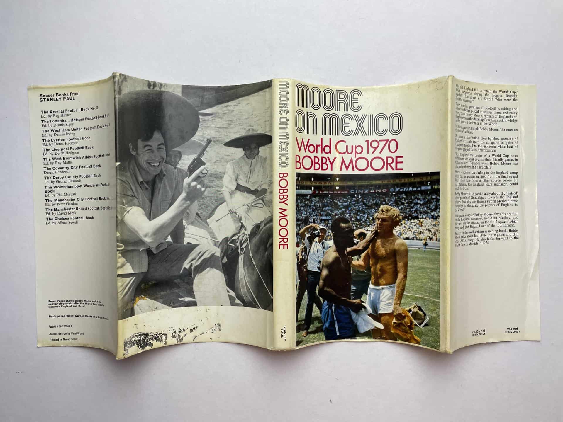 bobby moore moore on mexico first edition4