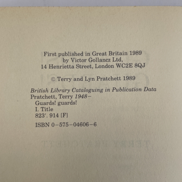 terry pratchett guards guards first2