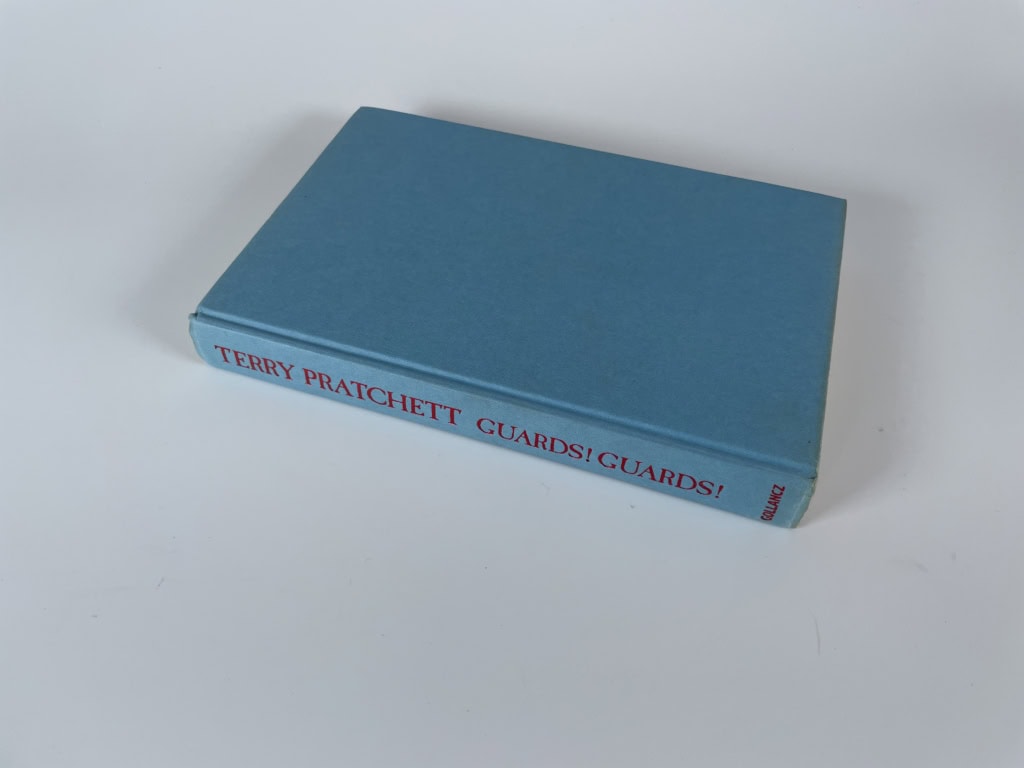 terry pratchett guards guards first edition3