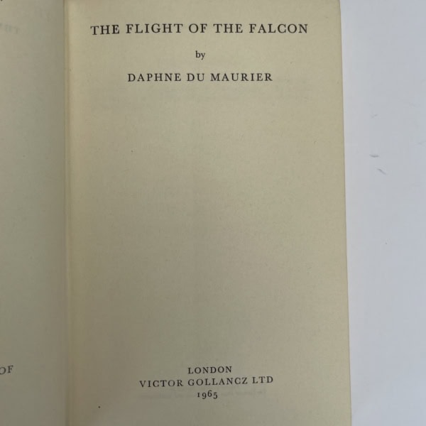 daphne du maurier the flight of the falcon first ed2