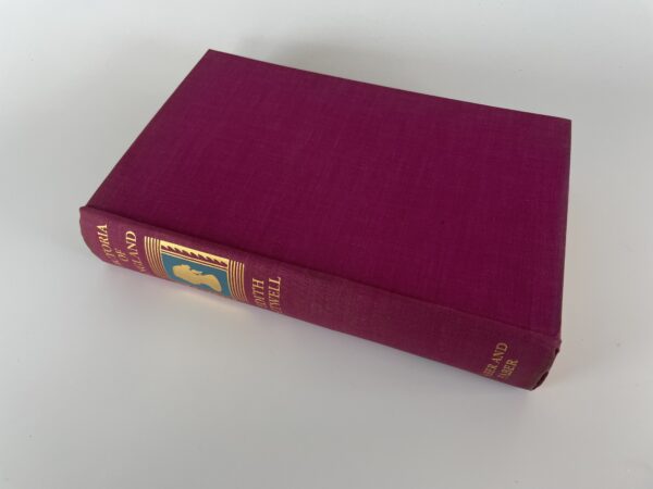 edith sitwell victoria of england first edition3