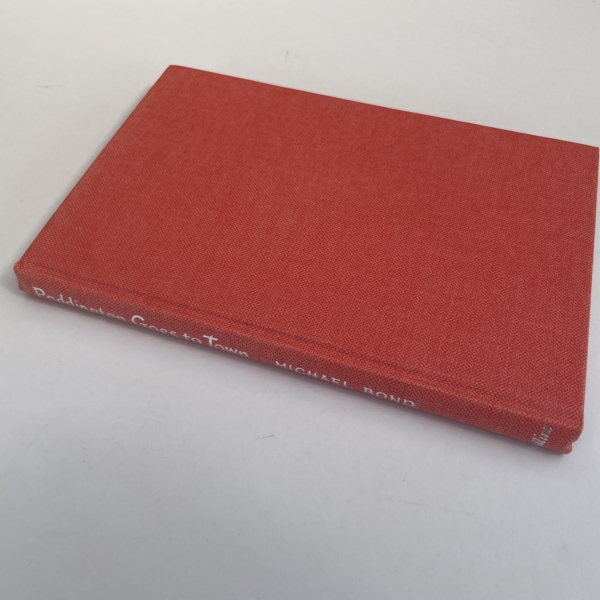 michael bond paddington goes to town first ed 3