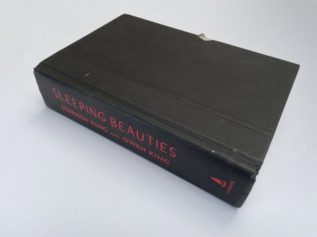 stephen)king sleeping beauties first us edition3