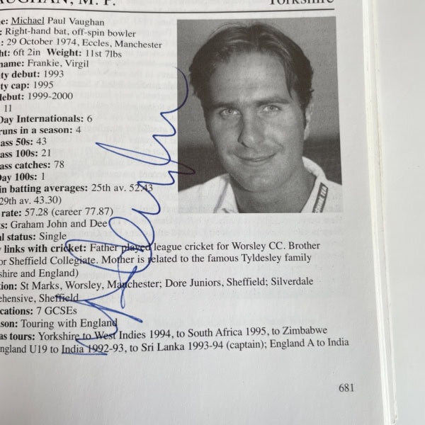 the cricketers whos who 2002 multi signed8