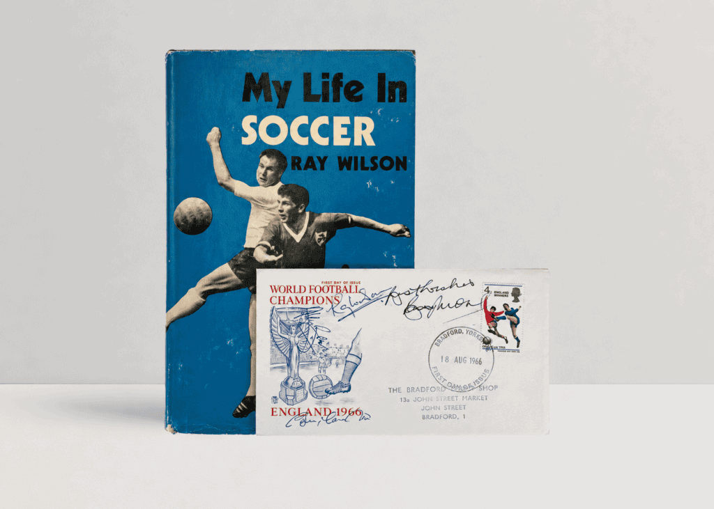 Ray Wilson - Football - Signed Postcard