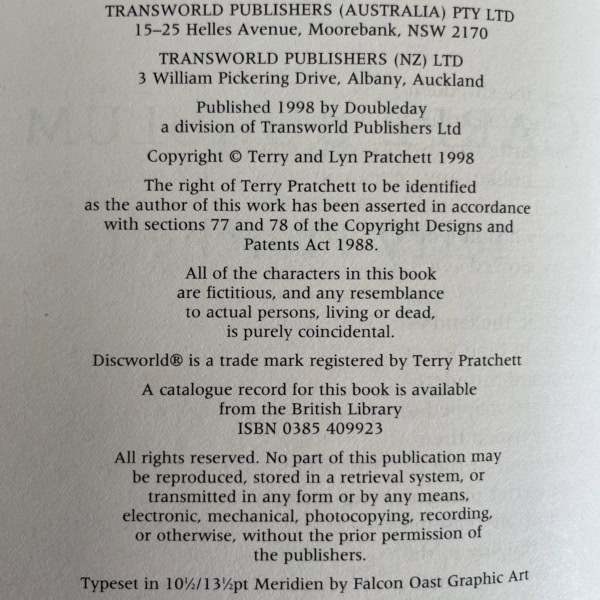terry pratchett carpe jugulum first editiion2