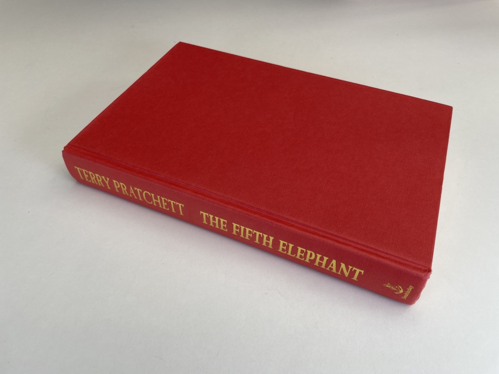 terry pratchett the fifth elephant first edition3