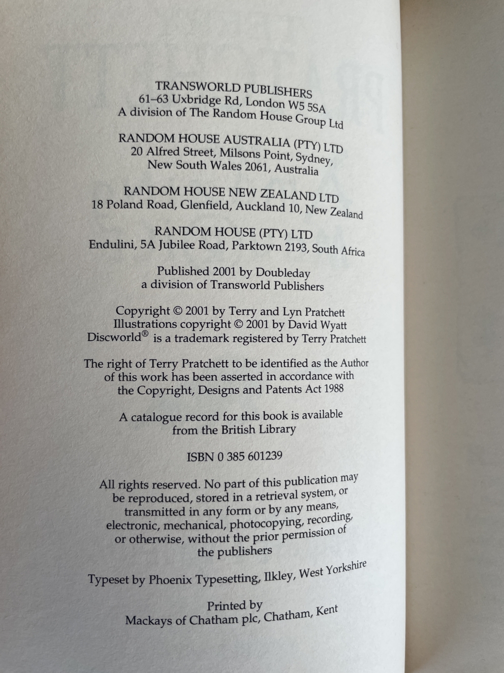 terry pratchett the amazing maurice first edition2