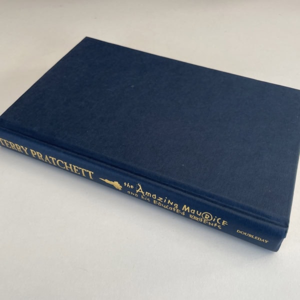 terry pratchett the amazing maurice first edition3