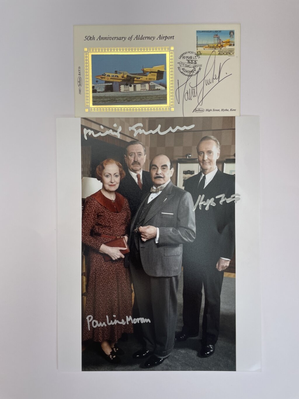 agatha christie curtain signed pics first edition2