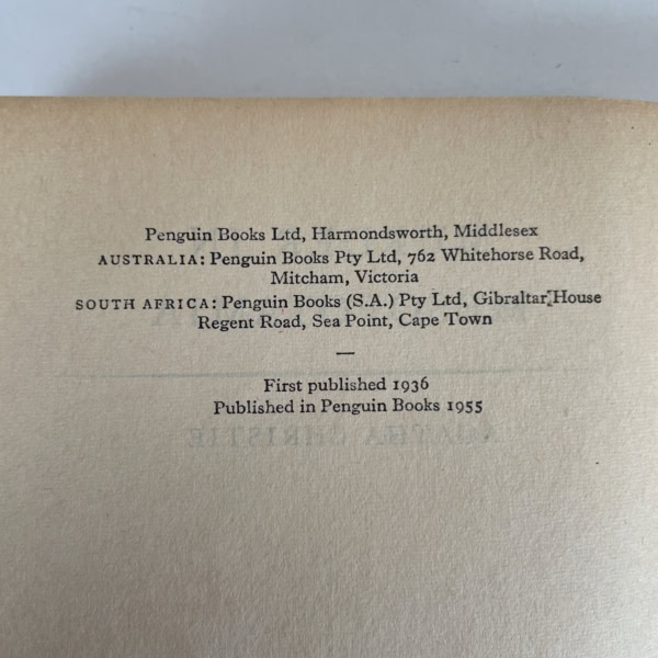 agatha christie murder in mesopotania first pback 2