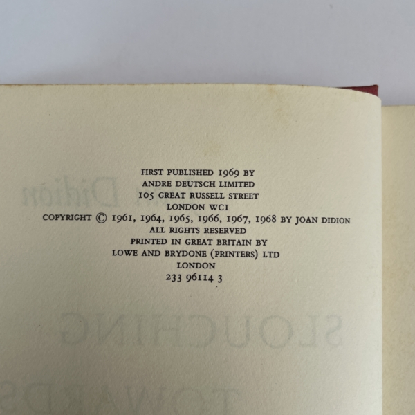 joan didion slouching towards bethlehem first ed2