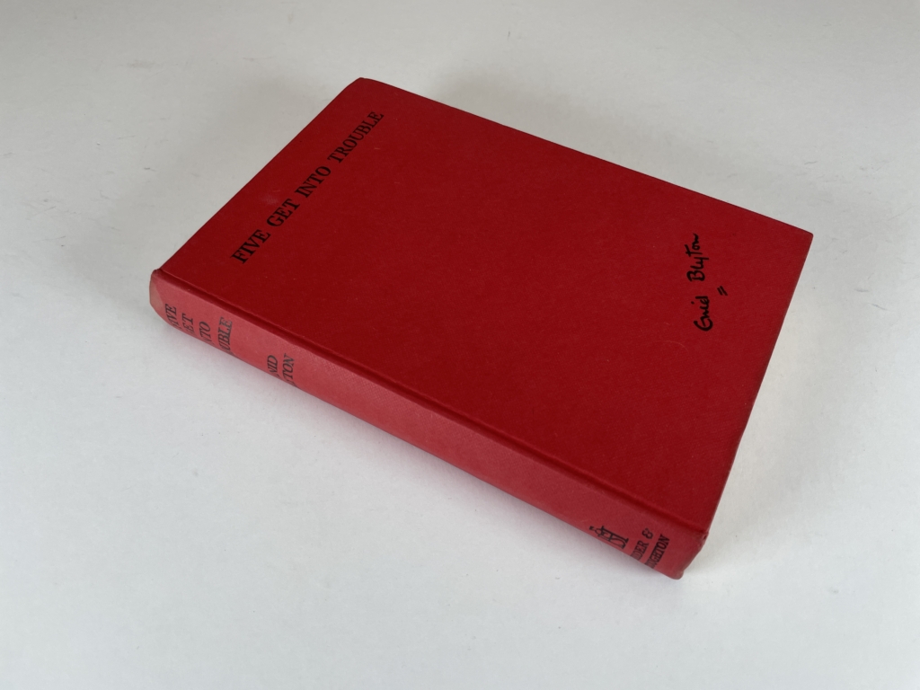 enid blyton five get into trouble signed first edition4