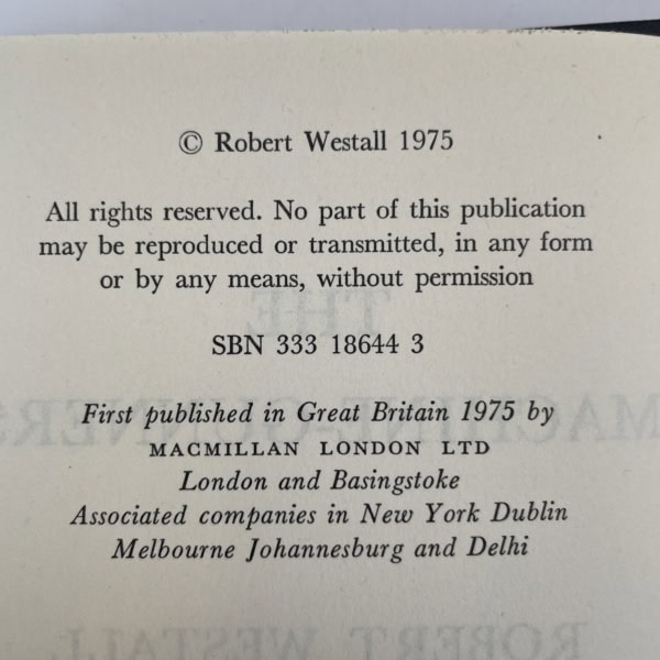 robert westall the machine gunners first2