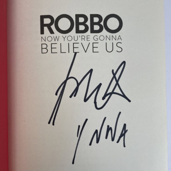 andy robertson now youre gonna believe us signed2