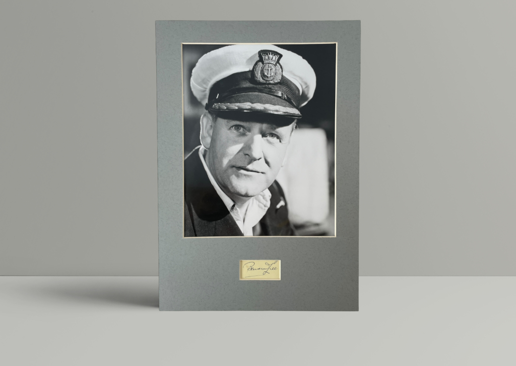 bernard lee signed picture1