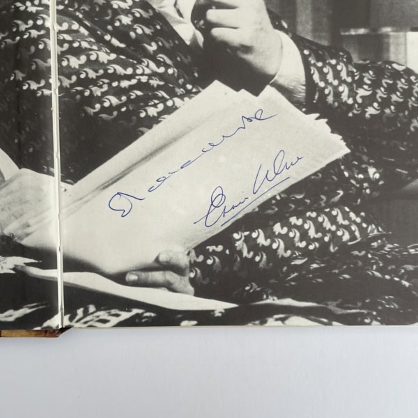 morcambe and wise annual double signed2