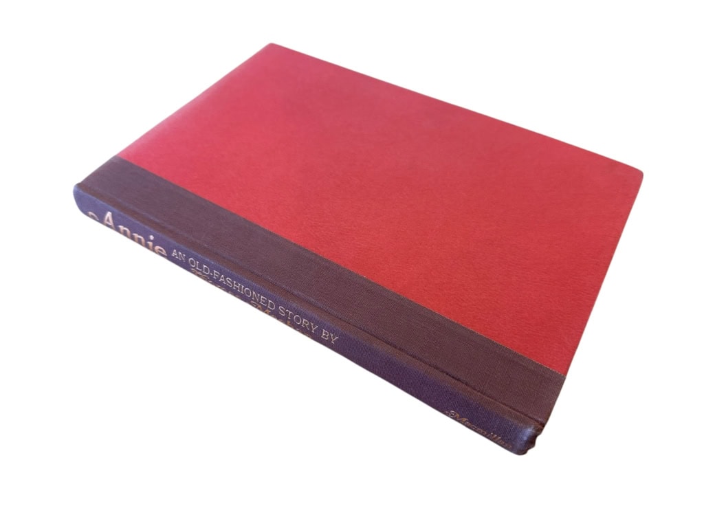 Annie Musical first edition3