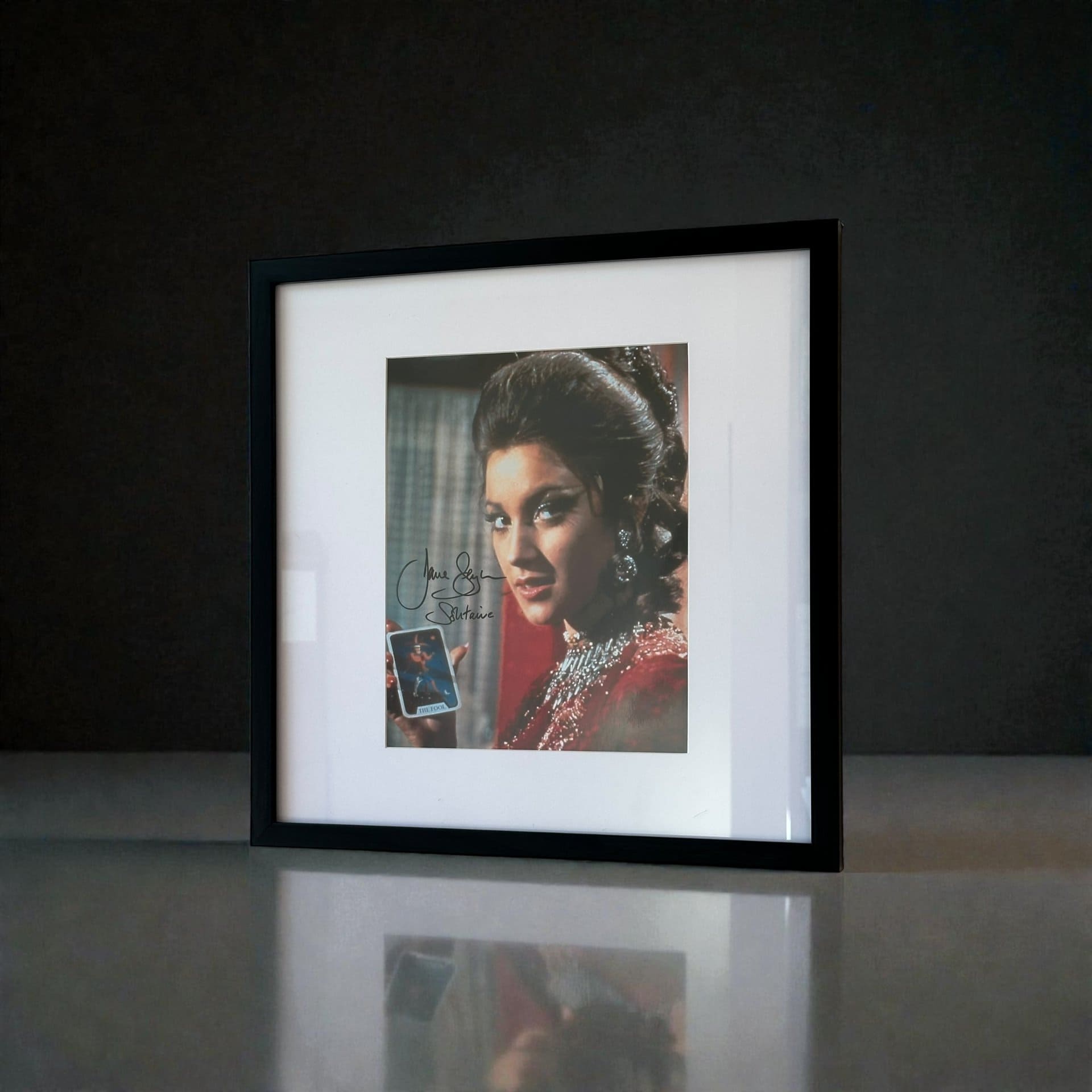 Jane Seymour - Solitaire - Signed Photo - Live and Let Die