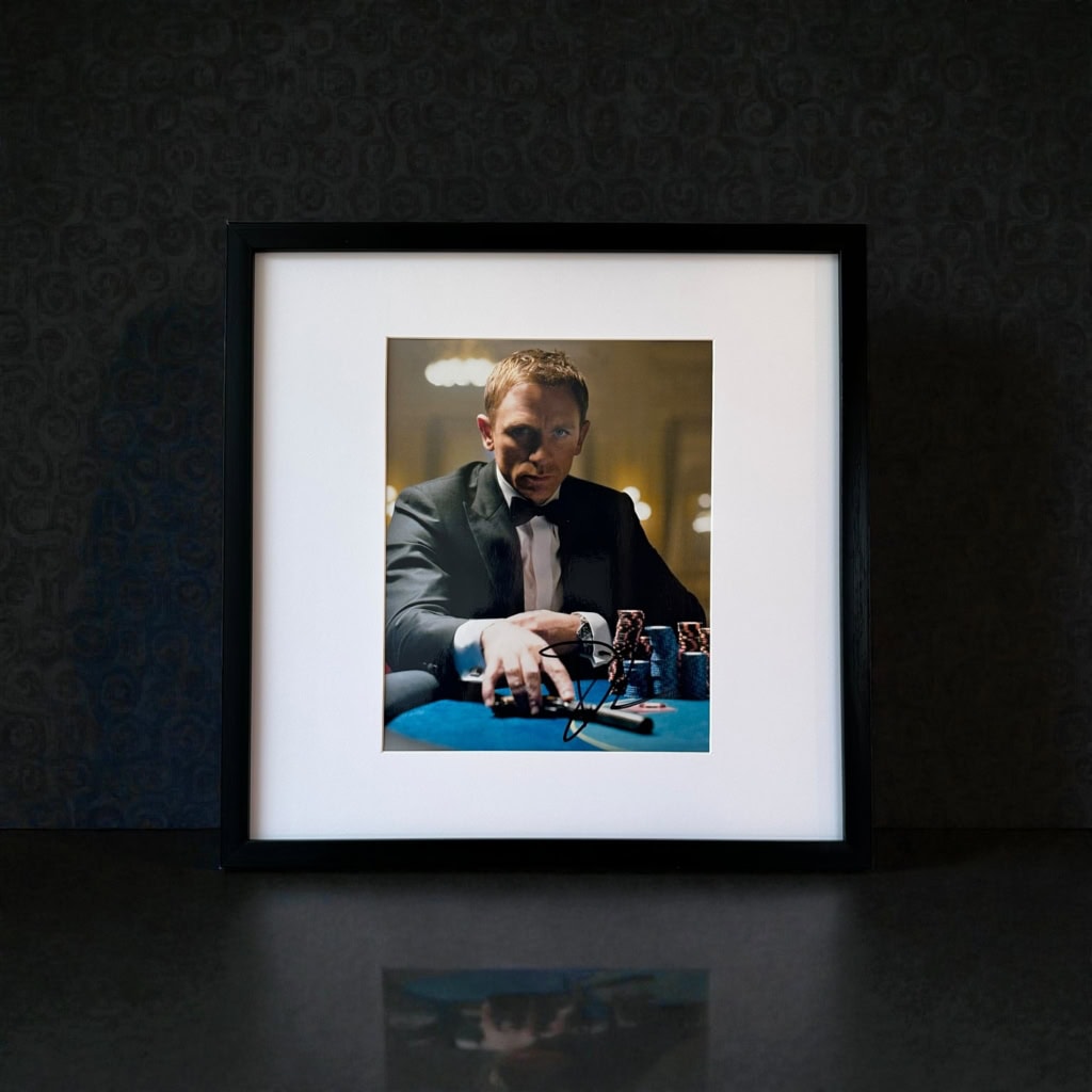 Daniel Craig - SIGNED photo - Casino Royale