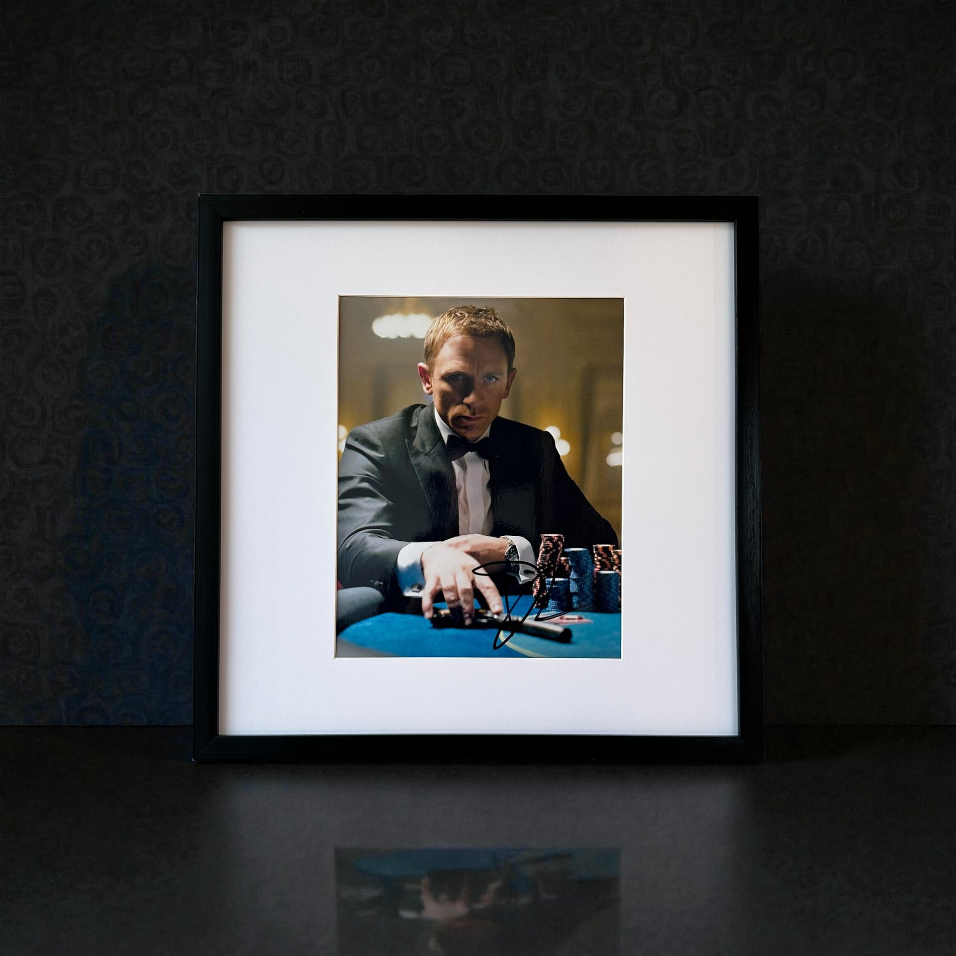 Daniel Craig - SIGNED photo - Casino Royale