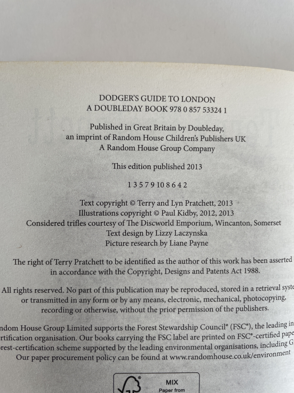 terry pratchett dodgers guide to london first edition2