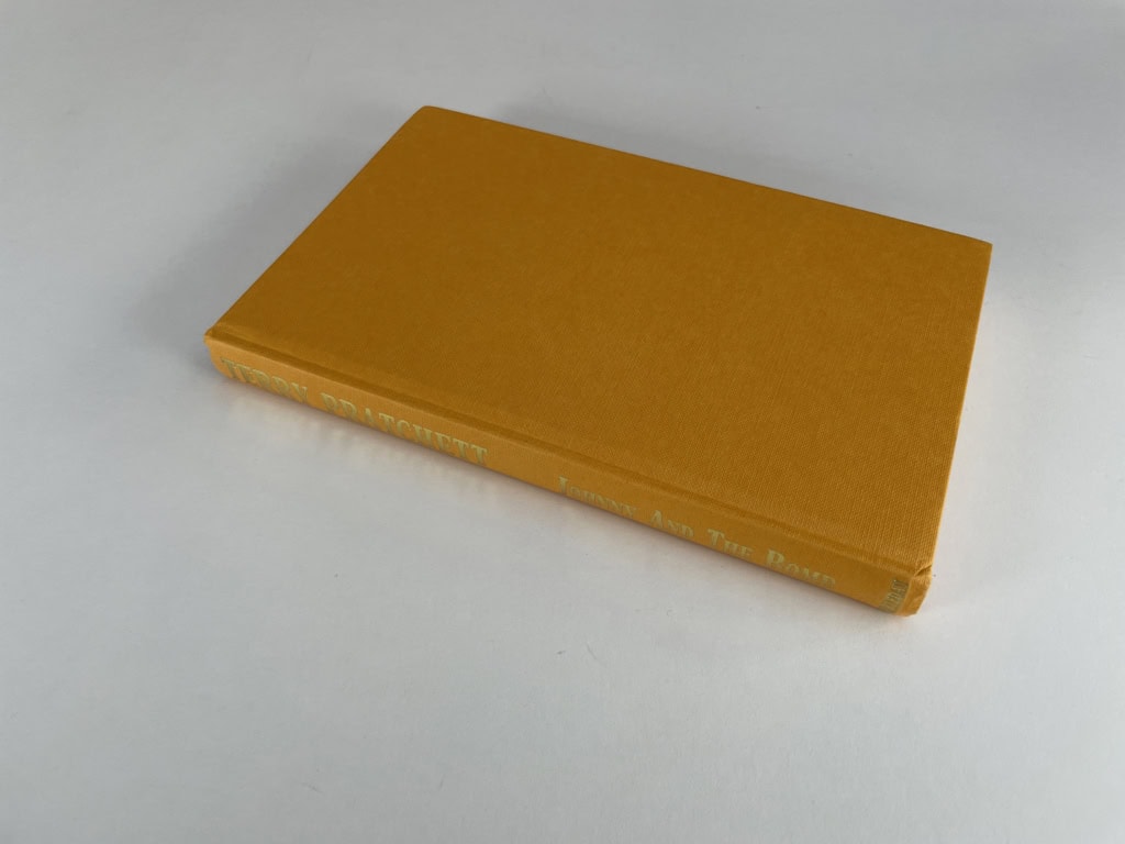 terry pratchett johnny and the bomb first 3