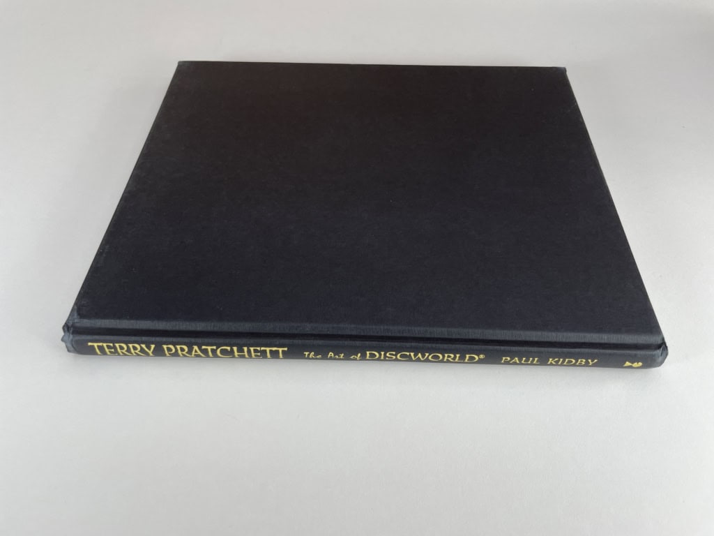 terry pratchett the art of discworld first 3