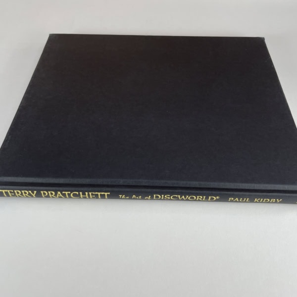 terry pratchett the art of discworld first 3
