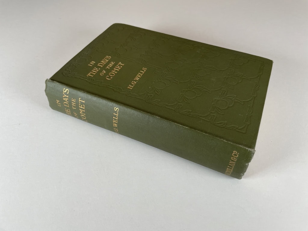 hg wells in the days of the comet first 3