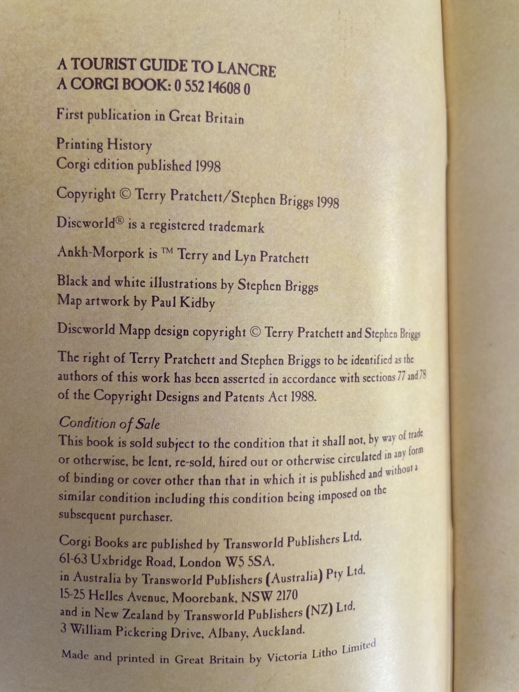 terry pratchett lancre first ed3