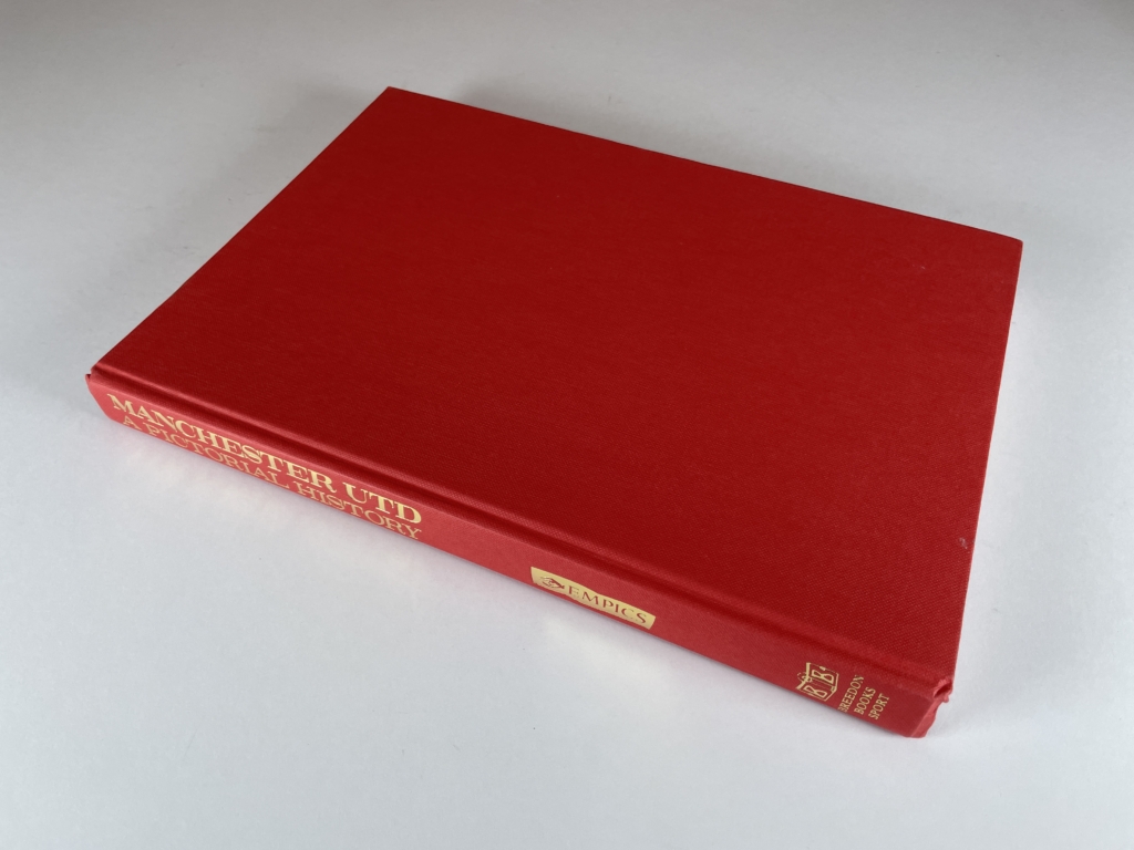 man utd a pictorial history signed 4