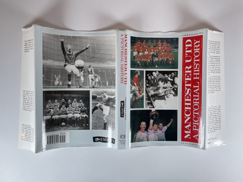 man utd a pictorial history signed 5