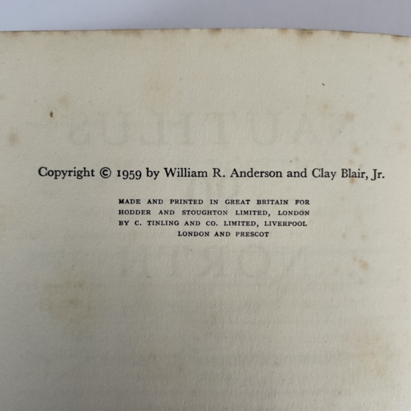 nautilus 90 north with signed photo2