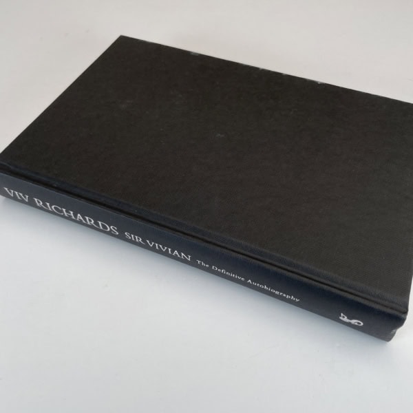 sir vivian richards signed first edition4