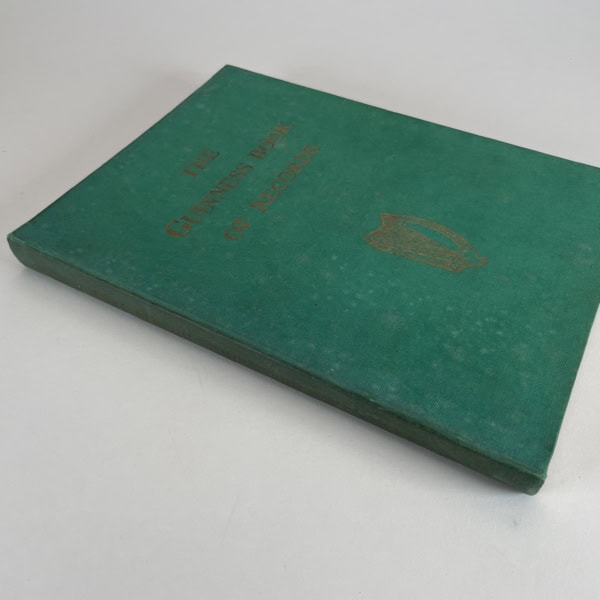 the guinness book of records first ed4