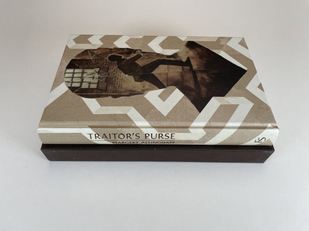 traitors purse folio3