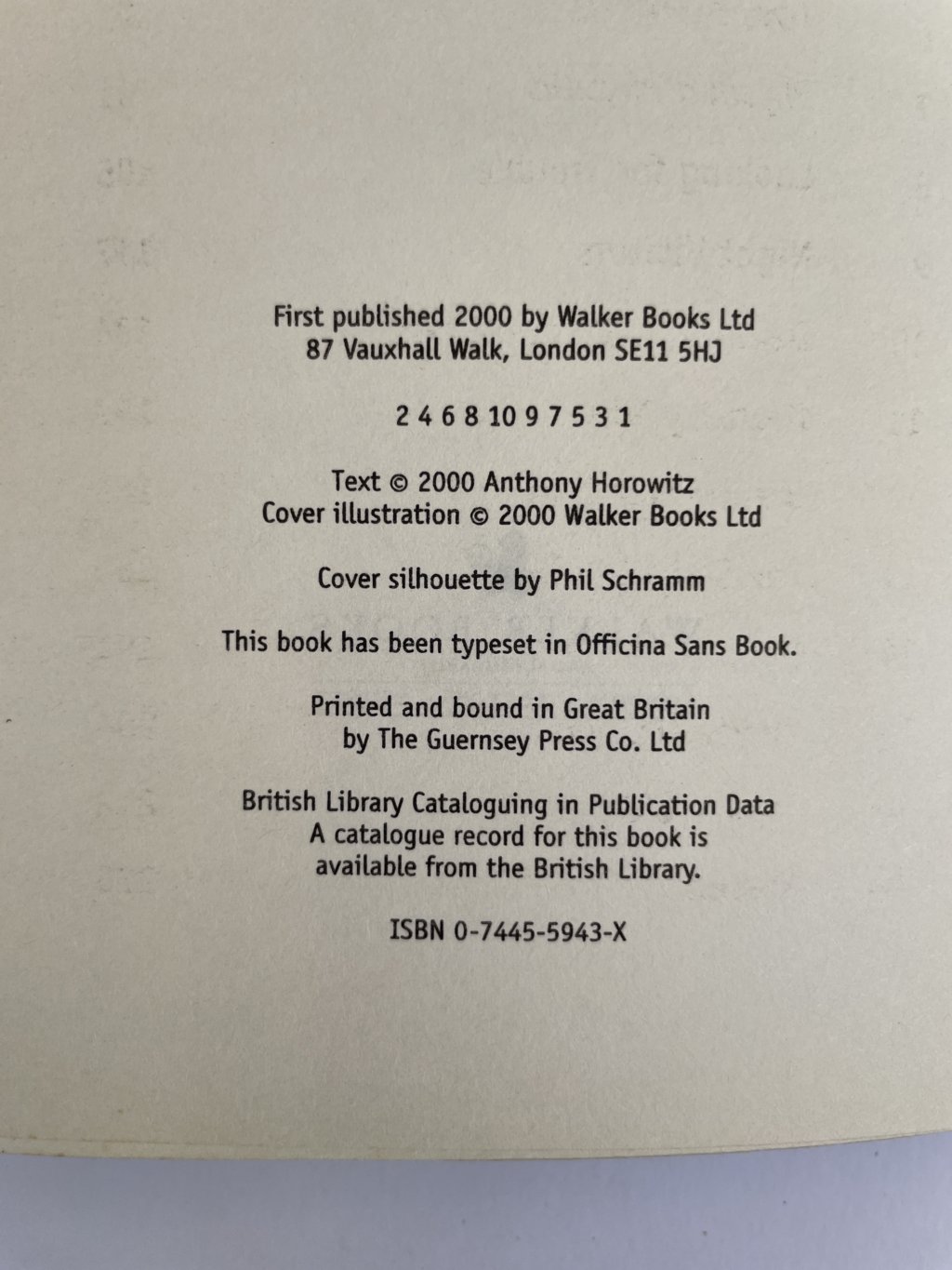 anthony horowitz stormbreaker first paperback2