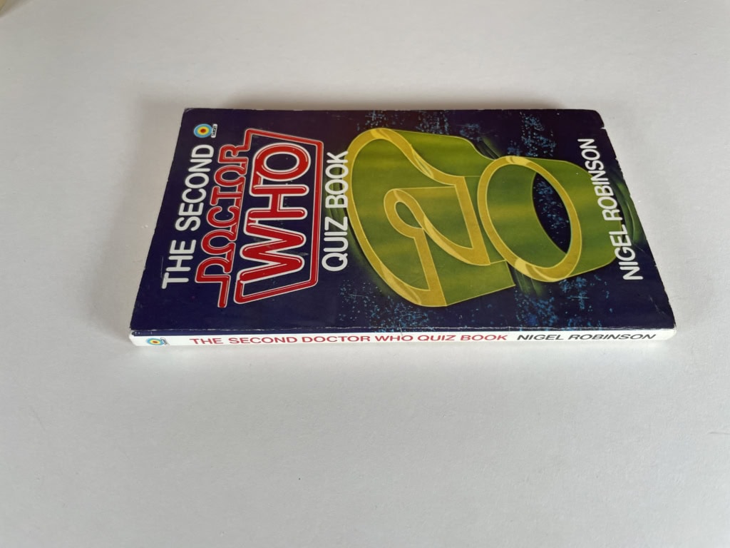 nigel robinson doctor who quiz book first3